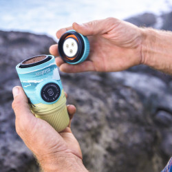 Wacaco NanoPresso (الدورة الصيفية) + غلاف صلب